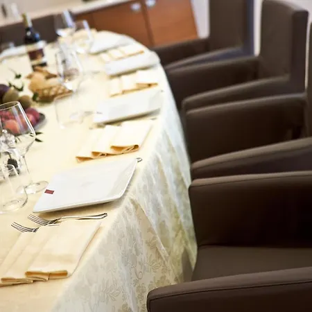 Otel Rafael Vimodrone