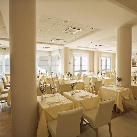 Rafael Hotel