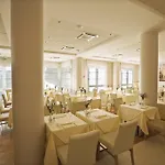 Rafael Hotel