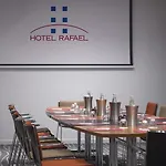 Rafael Hotel
